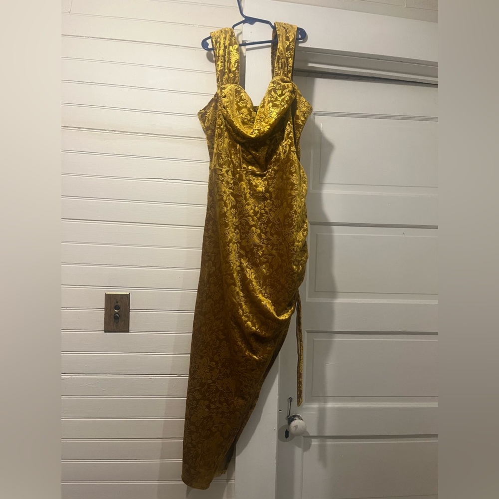 Gorgeous Gold Damask Evening Dress
